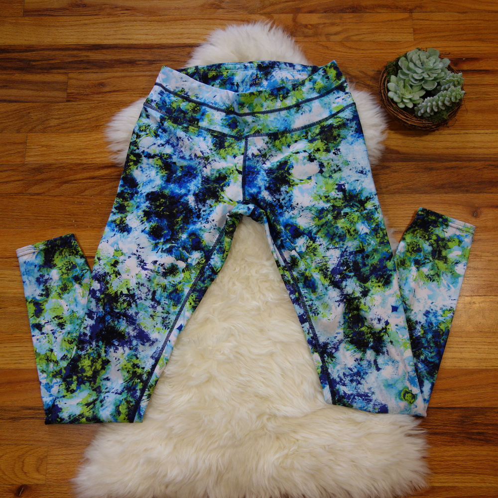Athleta Polar Tights Small EUC